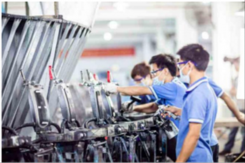 Najnowsze blogi firmy Od pracy do relaksu: Jak fotel prezesa wspiera całodzienne użytkowanie